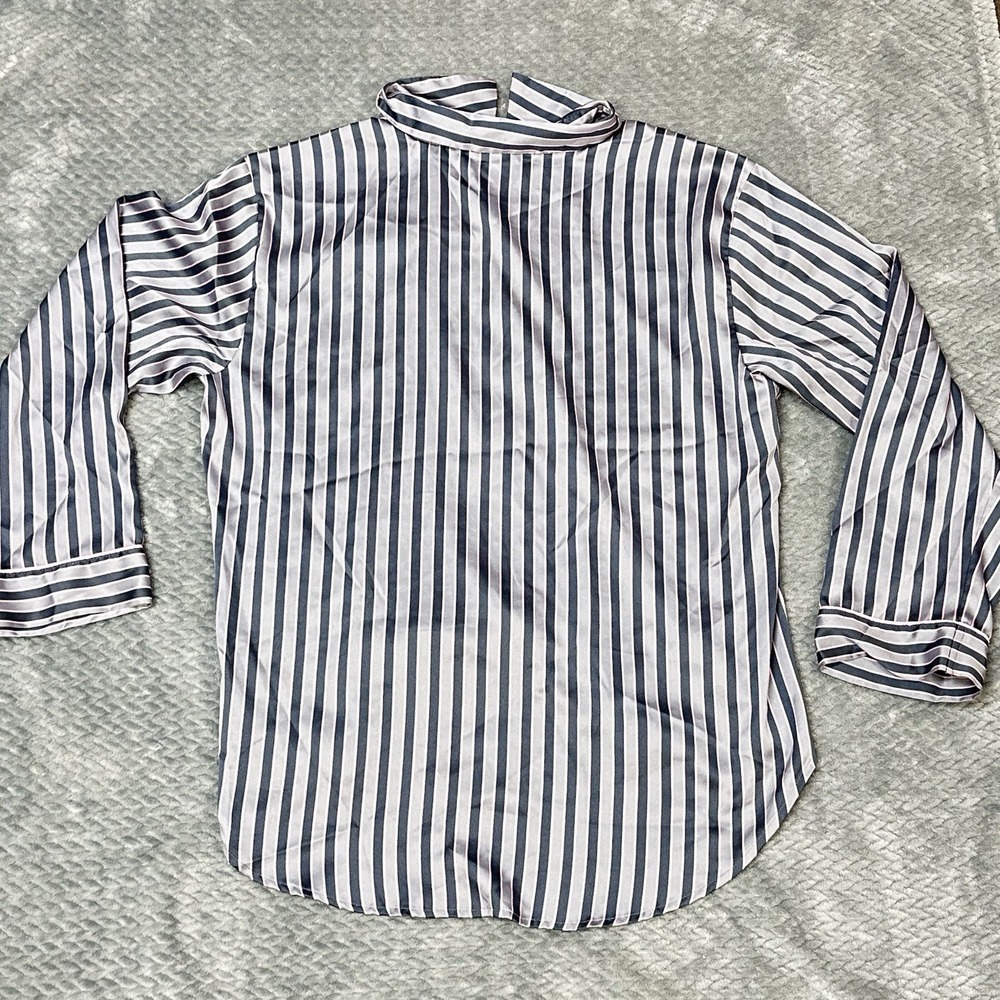 Victoria's Secret Pajama Top Large Pink Satin Long Sleeve Button Up Pinstripe - Picture 2 of 10
